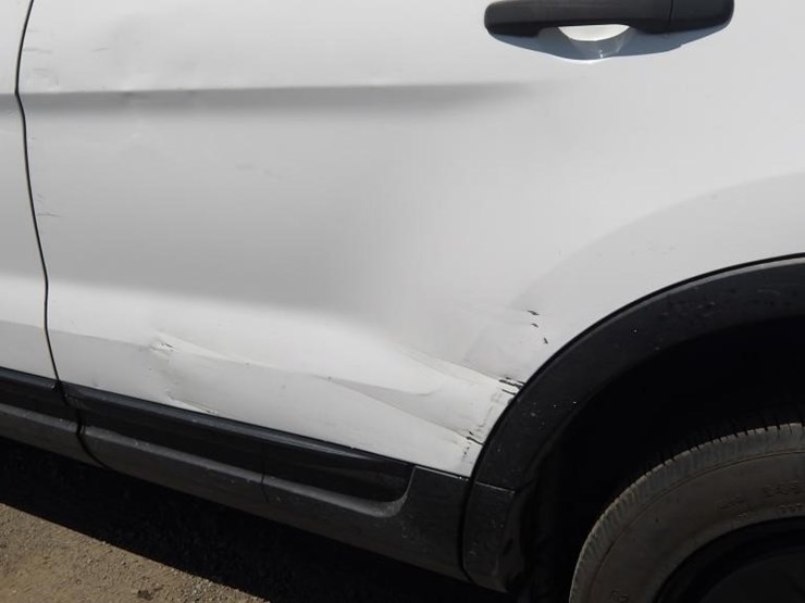 2015-ford-explorer-image-5