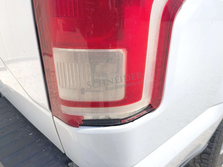 2017-ford-f150-image-25