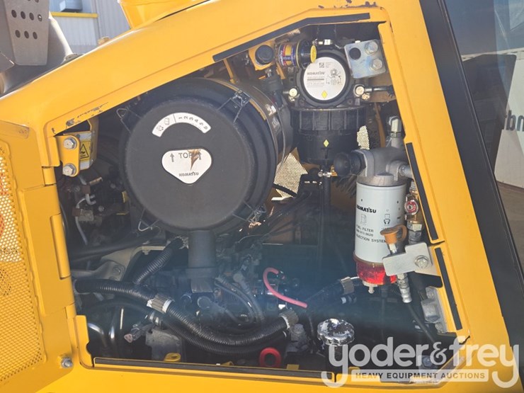 2022-komatsu-d61pxi-24-image-30