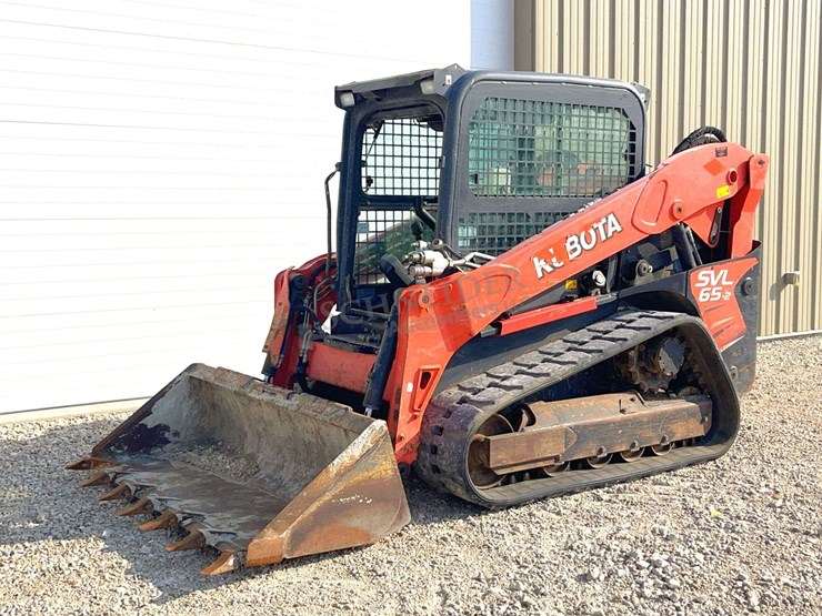 2019-kubota-svl65-2-image-2