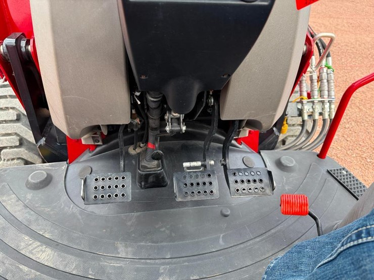 case-ih-farmall-75c-image-44