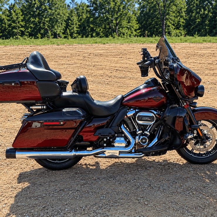 #1075 • 2018 HARLEY-DAVIDSON FLHTKSE CVO LIMITED