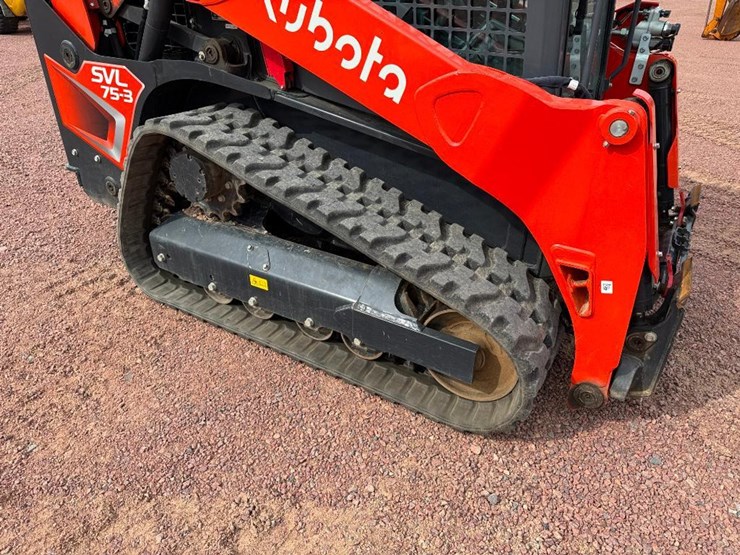 2024-kubota-svl75-3-image-16
