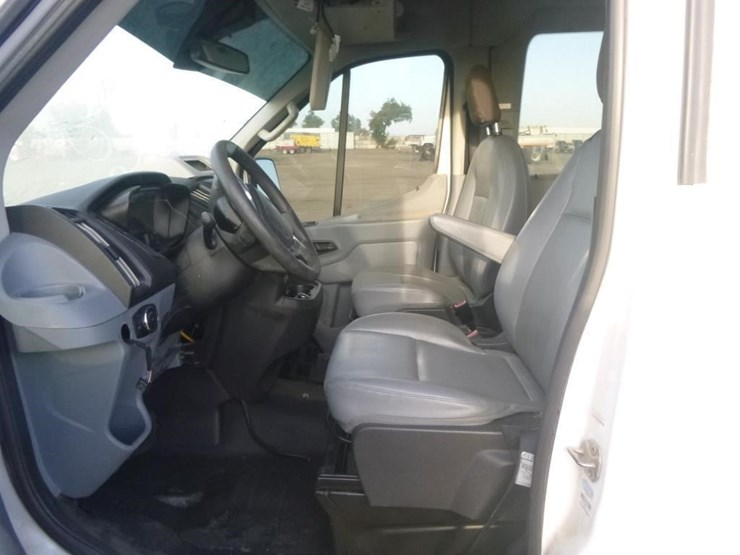 2019-ford-transit-image-9