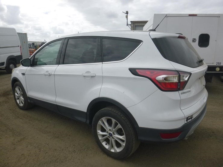2017-ford-escape-image-4