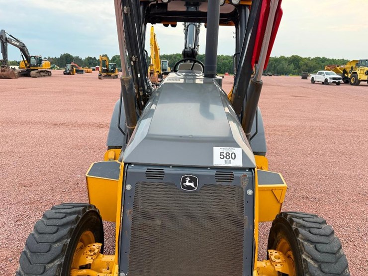 2019-deere-310sl-hl-image-41