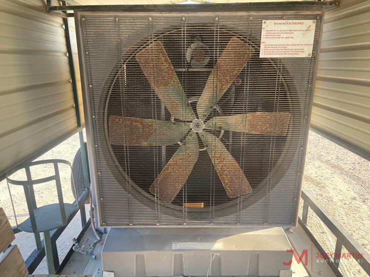 2013-top-hat-t/a-cooling-trailer-image-21