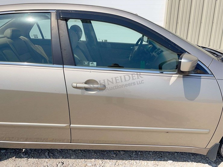 2003-honda-accord-sedan---100%-donation-to-the-jack-charles-schneider-foundation-supporting-the-ffa-image-17