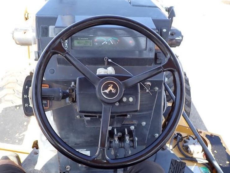 2019-deere-210lep-image-25