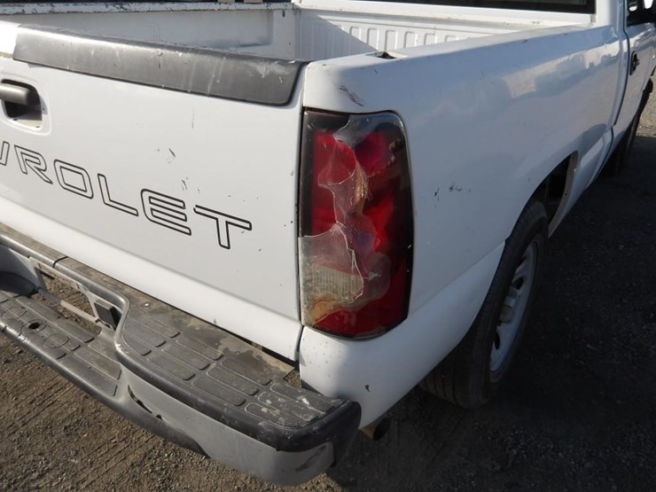 2007-chevrolet-silverado-1500-image-6