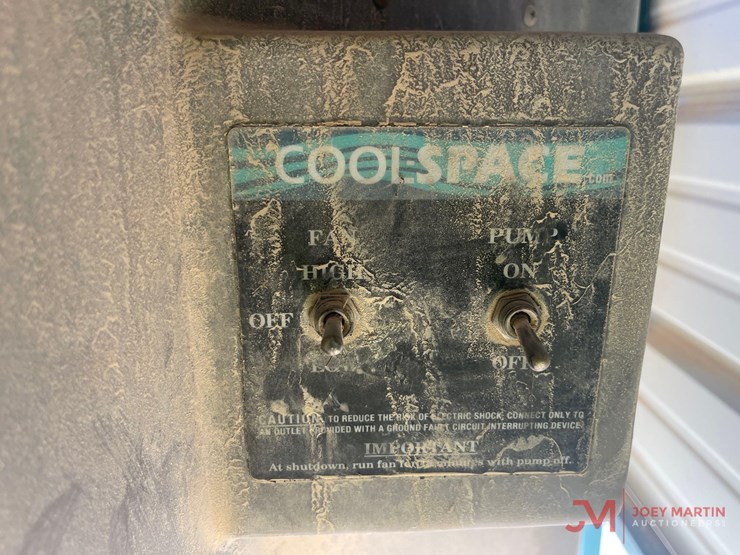 2013-top-hat-t/a-cooling-trailer-image-22