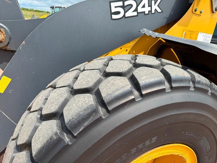 deere-524k-image-8