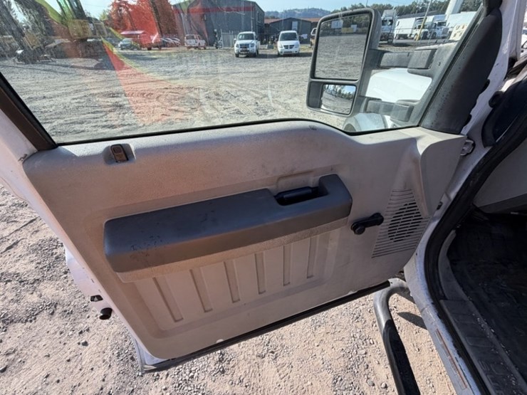 2008-ford-f450-xl-sd-image-12