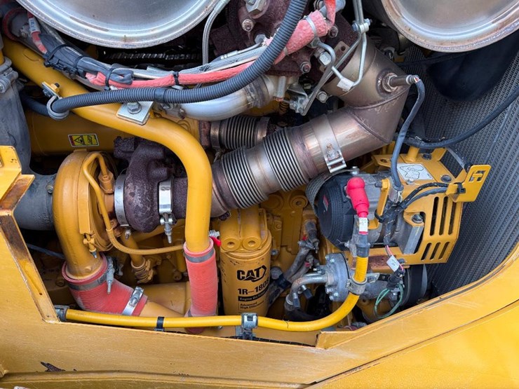 caterpillar-d6t-xl-image-54