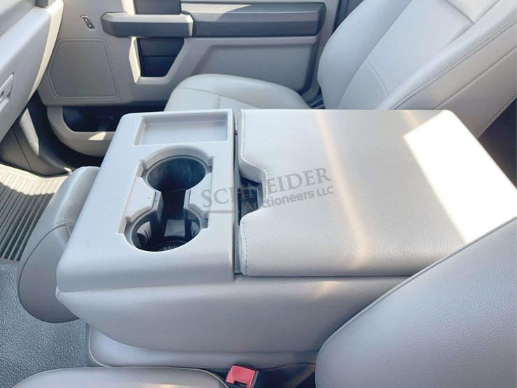 2021-ford-f350-image-60