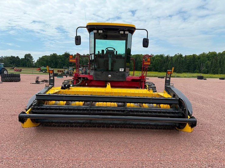 new-holland-hw305-image-2