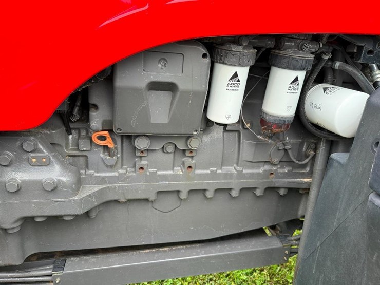massey-ferguson-6480-image-36