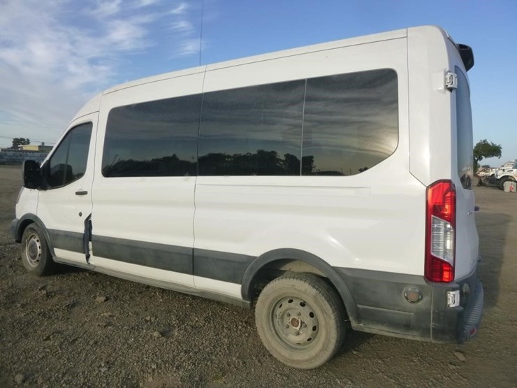 2019-ford-transit-image-5