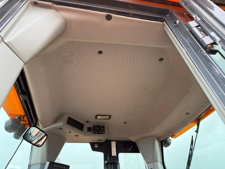 2019-deere-544l-image-65