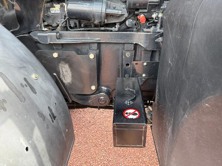 new-holland-t8.320-image-58