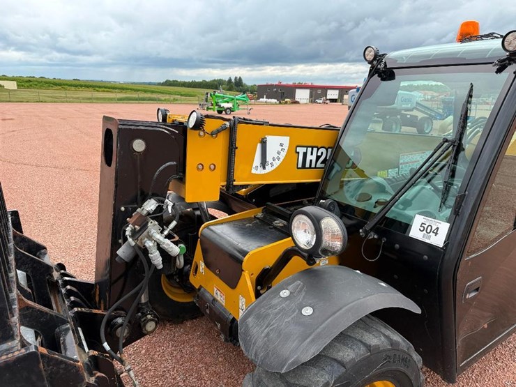 2021-caterpillar-th255c-image-20