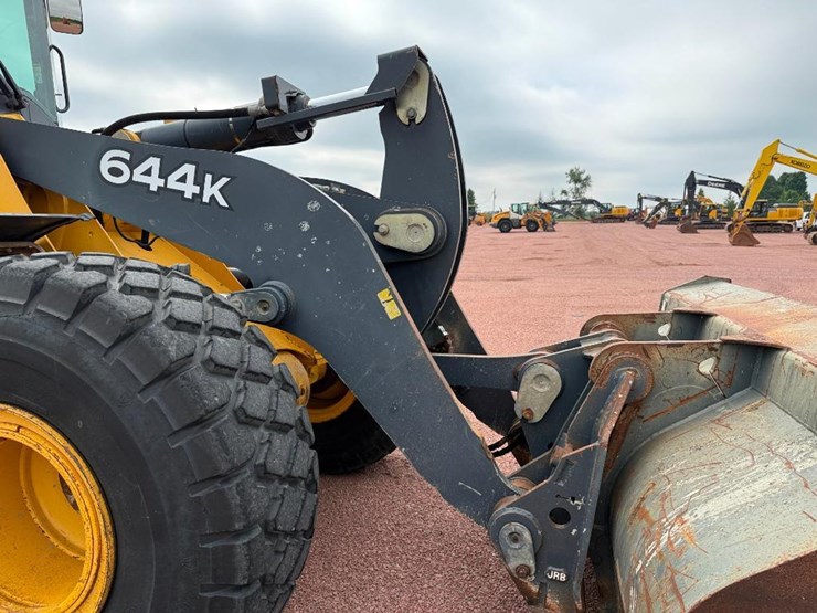 deere-644k-image-35