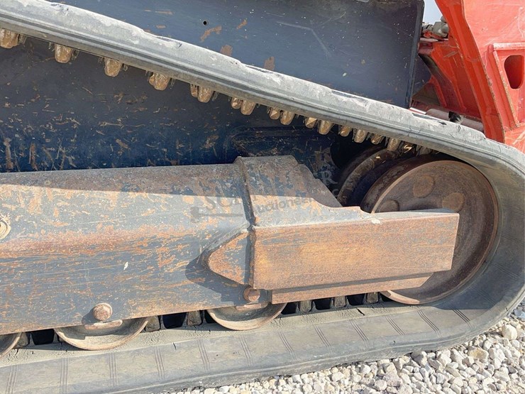 2019-kubota-svl65-2-image-40