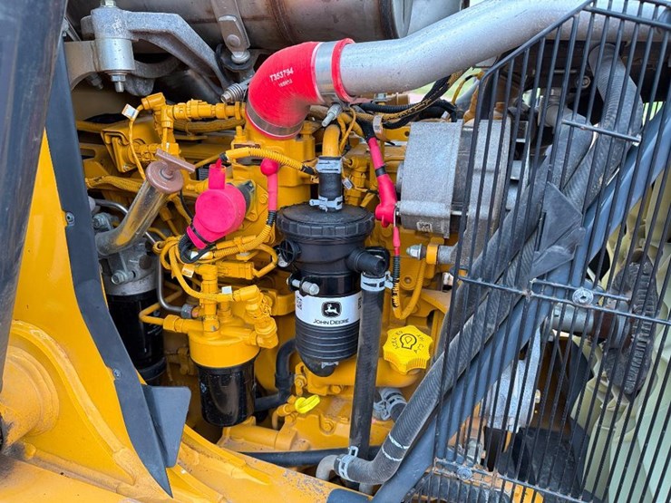 2019-deere-310sl-hl-image-47