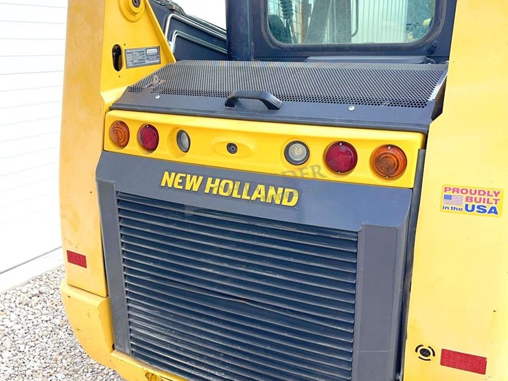 2021-new-holland-c327-image-18