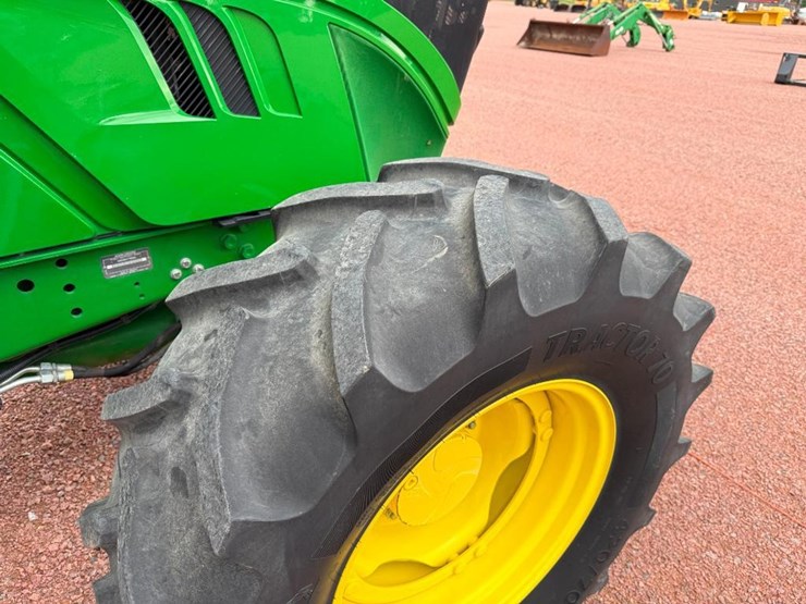 john-deere-6120r-image-11