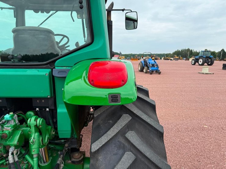 john-deere-7220-image-23