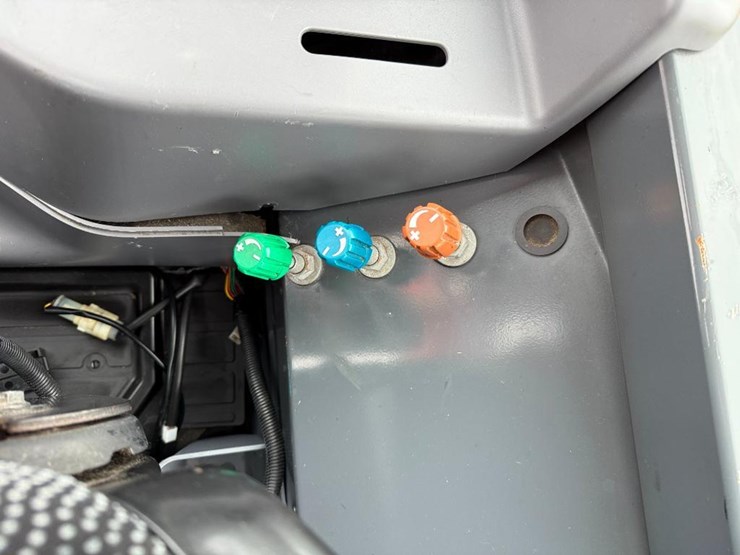 kubota-m6-111-image-68