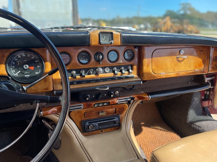 #1066-•-offered-at-no-reserve-|-1967-jaguar-420-g-image-11