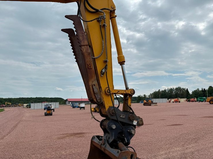 deere-210c-w-image-21