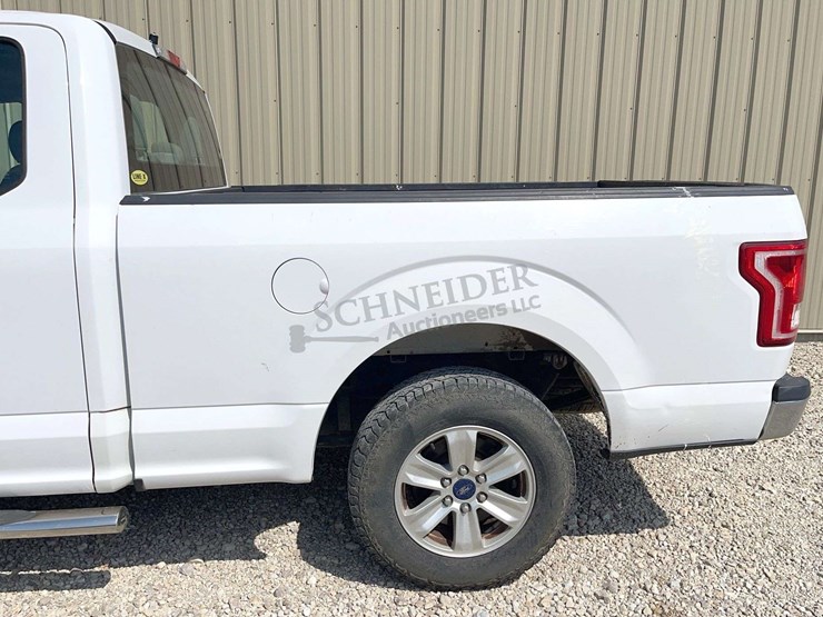 2017-ford-f150-image-47