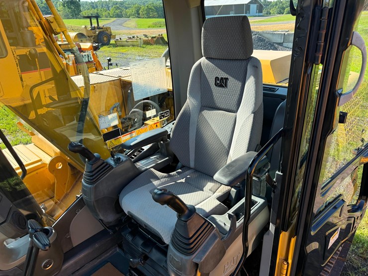 caterpillar-312d-image-19
