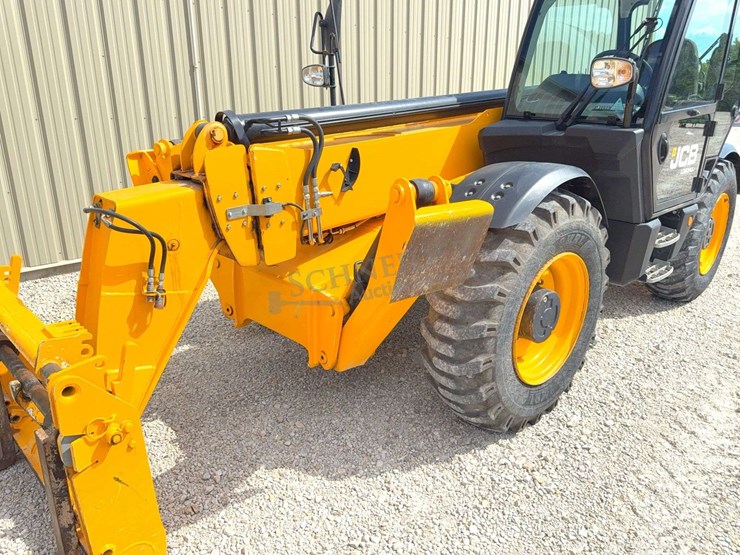 2019-jcb-540-140-image-83