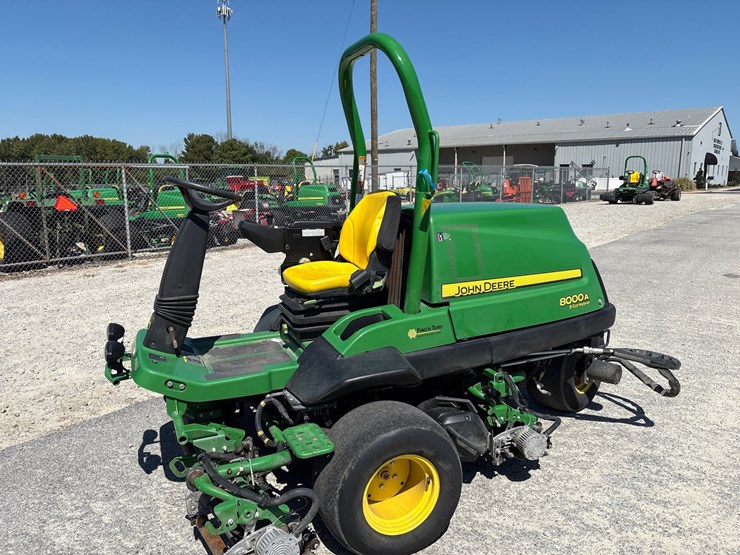 john-deere-8000a-image-1