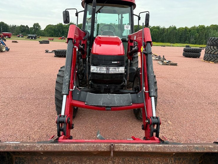 case-ih-farmall-70-image-25