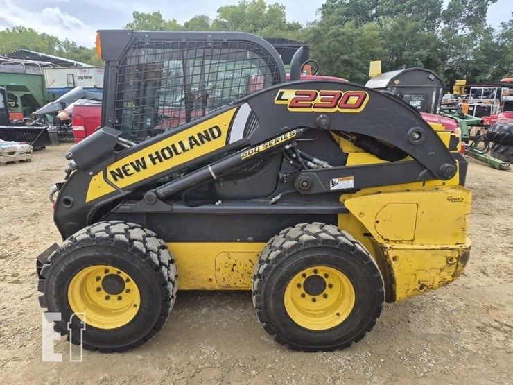 new-holland-l230-image-5