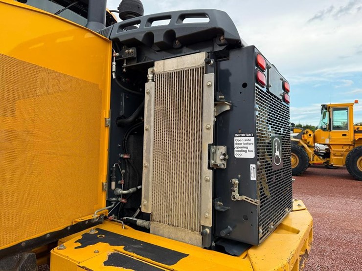 deere-624k-image-46