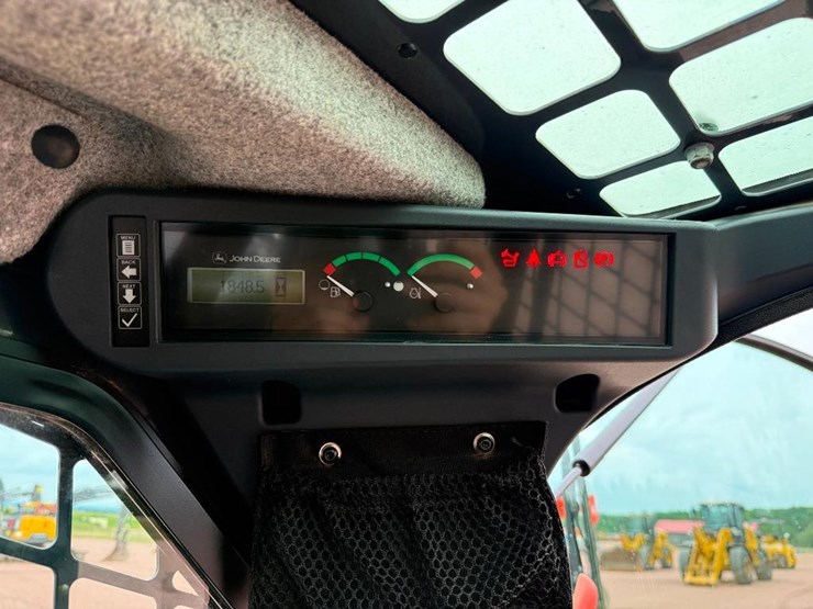 2020-deere-325g-image-38