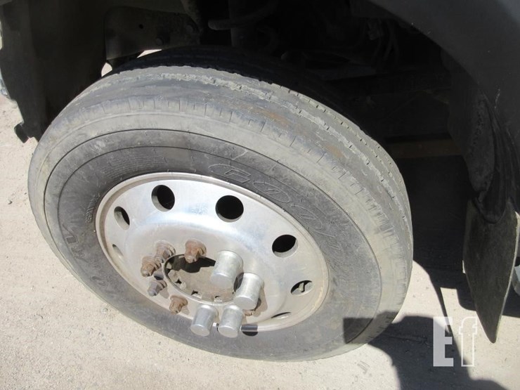 2011-dodge-ram-5500hd-image-23