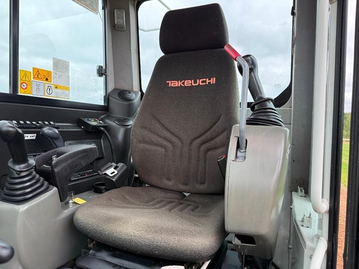 takeuchi-tb290-image-48