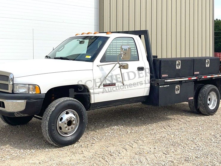 2000-dodge-ram-3500-image-2
