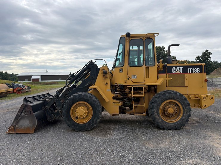 caterpillar-it18b-image-23