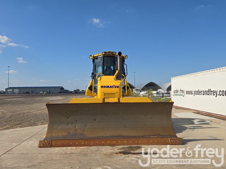 2022-komatsu-d61pxi-24-image-5