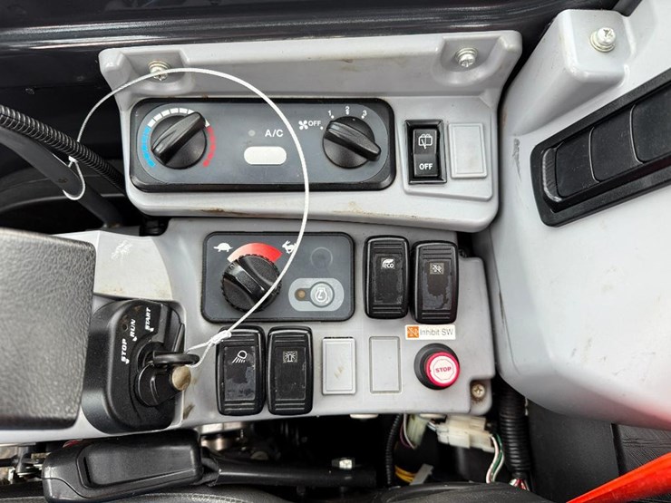 kubota-u55-4-image-52