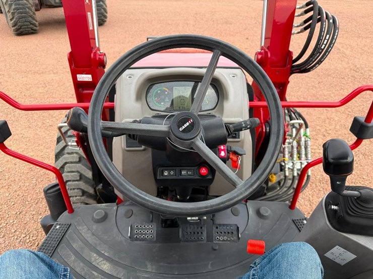 case-ih-farmall-75c-image-42