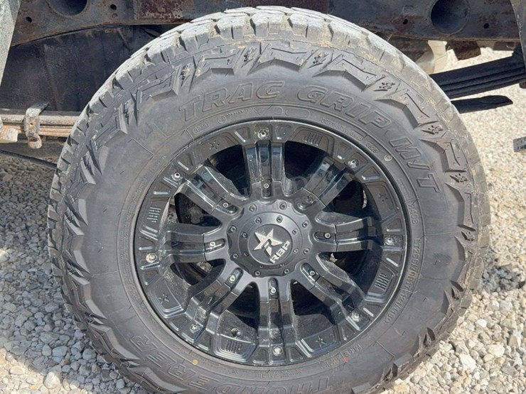 2011-chevrolet-2500hd-image-66